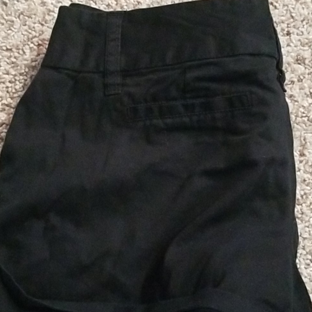 Shorts - Picture 5 of 6